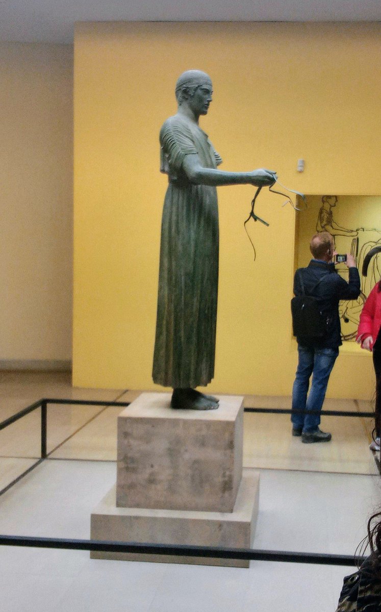 KefaFranc1671's tweet image. #DELPHI #μαντειο #oracle #templeofapollo  #greece #statue