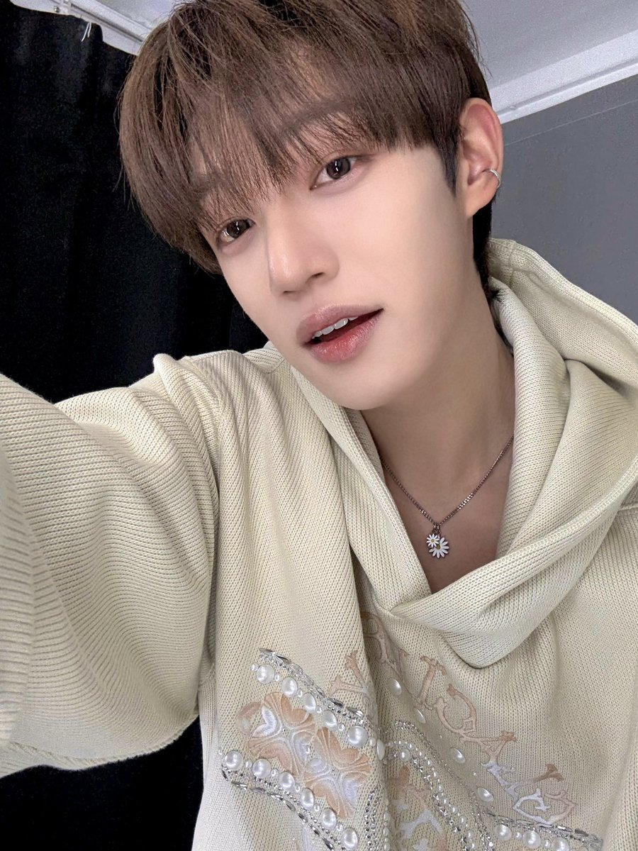 thewind_twt's tweet photo. [#타나톤] 나랑 눈싸움하지 않을래❕❔ https://t.co/B9TVAYOrSr