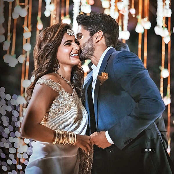 AxiomMind08's tweet photo. Gunde baddalu aipoye pics guys..  😅😂
Anduke Jagratha ga undandi 😌🫠

#ChaySam https://t.co/stFWQgXWE4
