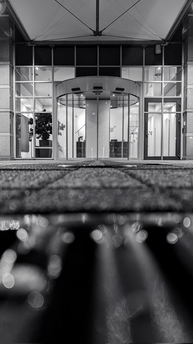 SingingLehrerin's tweet image. #AlphabetChallenge #WeekWforWindows #APuddleADay