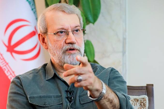 seyedhadikasaei's tweet photo. آلت تناسلی حریص که به زبان فرانسوی (زی زی گولو zizi goulu) نام دارد با هنرمندی خانم لیلی رشیدی لیسانس مترجمی فرانسه در دوره ریاست علی لاریجانی برای کودکان ایرانی در ۴۳ قسمت پخش شد. (صرفا جهت اطلاعات عمومی) https://t.co/YTBMxMHlRZ