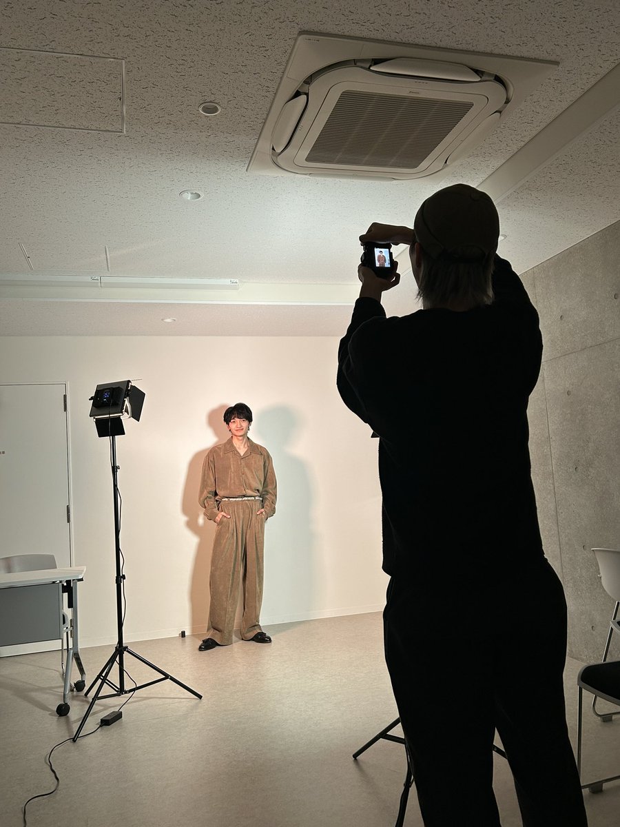 Dainactor's tweet image. オフショット✌️
明かりを調整しながら、器用に撮ってくれるあきたか。
@akitaka_nandesu