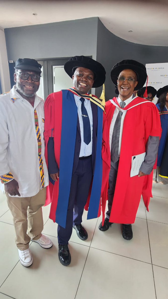 Dr Mpho Tsedu, PhD tweet media