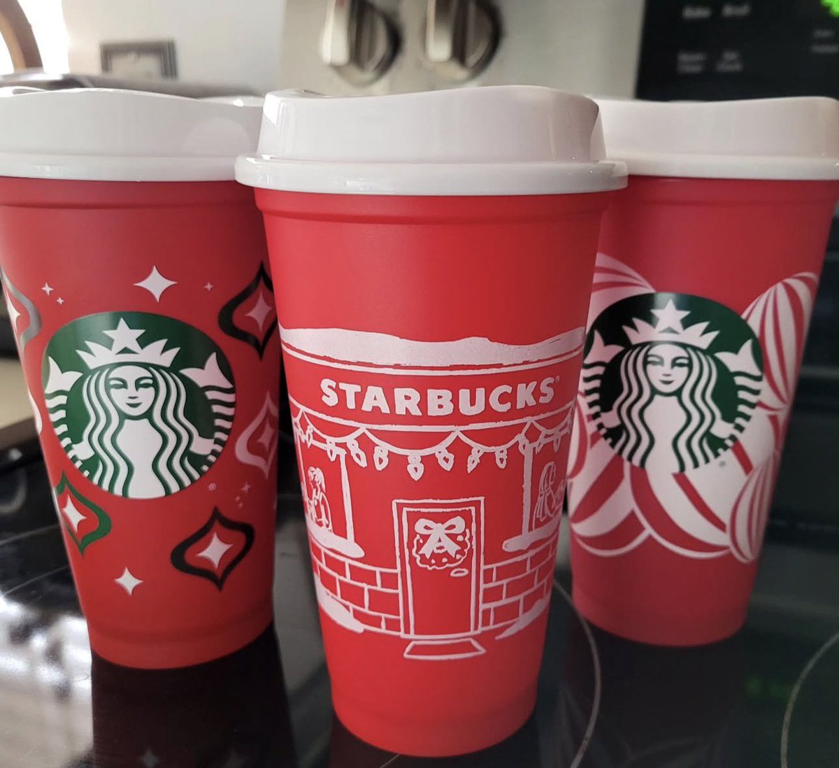 LionizerLions's tweet photo. Came out of a stressful meeting full of annoying people, and my colleague surprised me with a vanilla latte to lift my mood! Having people like this in life is such a boon 😍❤️
December is being good to me 😍🫰🏻
#RanjDec25 #ChasingJoy #Happiness #Spreadhappiness https://t.co/6WU19DC00t