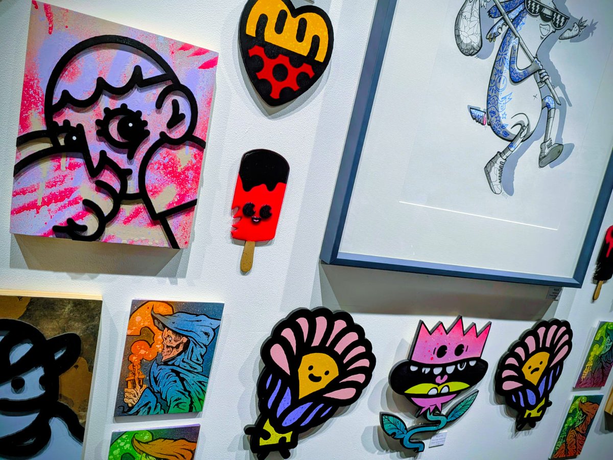 Come join us for our drop in and draw session this Friday at Seventh Circle Gallery! Check out our exhibition and get scribbling #brum #indigbeth #firstfriday #art #exhibiting #streetart