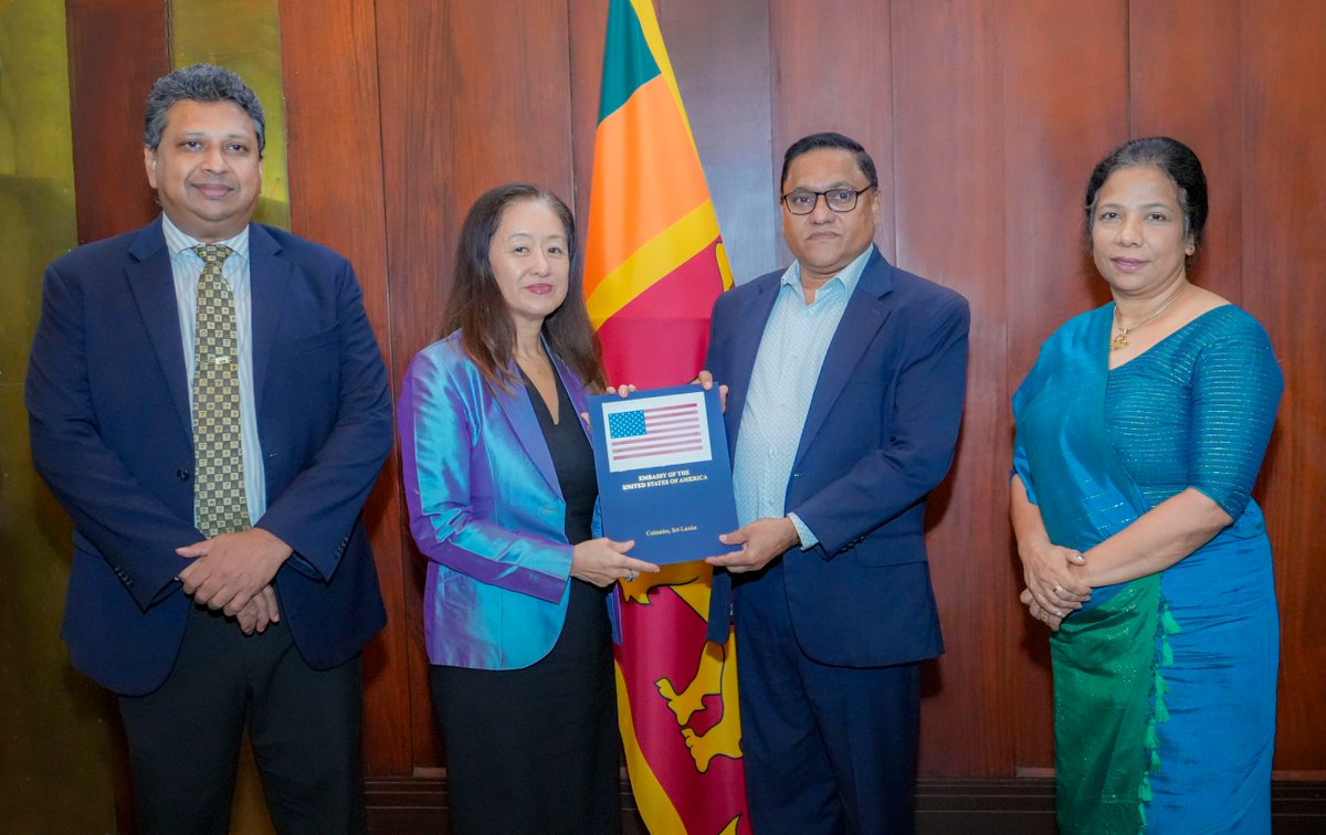 HMVijithaHerath's tweet photo. Today, I had the pleasure of receiving United States Ambassador Julie Chung, to appreciate the generous, multifaceted assistance given by the US government, including USD 2 million, to support Sri Lanka’s recovery efforts following the recent adverse weather conditions caused by Cyclone “Ditwah”. On behalf of the Government of Sri Lanka, I extend our sincere appreciation to the United States, a longstanding friend of Sri Lanka, for its support and solidarity with the people of Sri Lanka 🇱🇰🤝🇺🇸