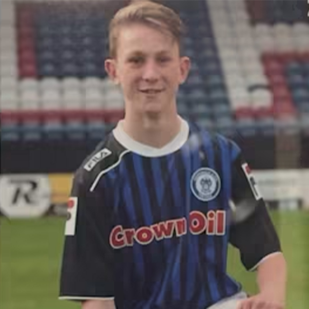 officiallydale's tweet image. Rochdale Football Club is saddened to learn of the passing of our former academy player, Ellis Robinson.

Ellis suffered serious spinal and neck injuries in 2016, following a freak accident while playing the sport that he loved.

One of his friends has set up a GoFundMe page…