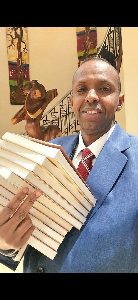 abdiazizelmi's tweet photo. Honoured to attend the launch of BAADIGOOBKII NABADDA GEESKA last week and to meet @AMB_Affey again today. His insights and passion truly shine through the book. A powerful and inspiring read — highly recommended! https://t.co/ddSqYNwhM8
