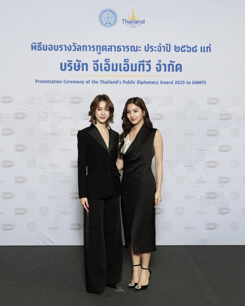GMMTV's tweet image. #GMMTVxTPDA2025 #TPDA2025
#รางวัลการทูตสาธารณะ2568 #ThailandFoundation
#มูลนิธิไทย #MFA
#กระทรวงการต่างประเทศ
#GMMTV