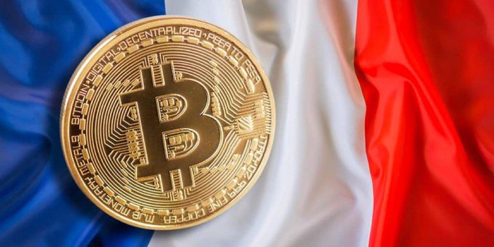 ⚠️🇪🇺ALERTE DAC8 : LE FISC VA VOIR TOUTES VOS TRANSACTIONS CRYPTO

🇫🇷 À partir du 1er janvier 2026, la directive européenne DAC8 entre en vigueur.
Elle oblige toutes les plateformes crypto européennes à transmettre automatiquement aux autorités fiscales les informations sur vos