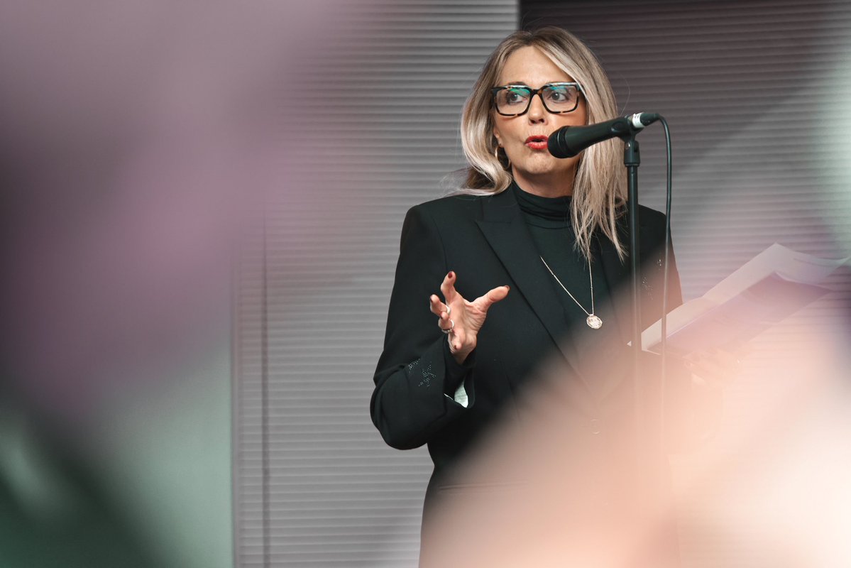 groupeRN_off's tweet image. Ce matin, lors de notre réunion de groupe, nous recevions Emma Vallain, collaboratrice parlementaire grièvement blessée lors de l’attaque survenue à Oléron il y a quelques semaines.

Son témoignage, digne et courageux face à cette épreuve, force le respect. Merci à elle.