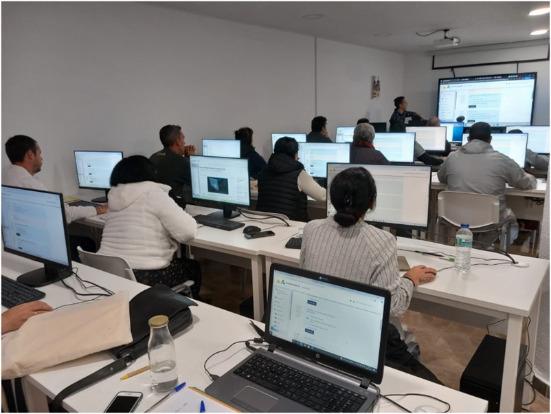 21/11/2025 - El Servicio de Orientación y Apoyo al Empleo de FAISEM (SOAE) ha puesto en marcha nuevas acciones formativas en colaboración con el programa Aprende Volando de la Junta de Andalucía, desarrolladas durante el mes de noviembre.

Ver noticia: lajunta.es/64ozh