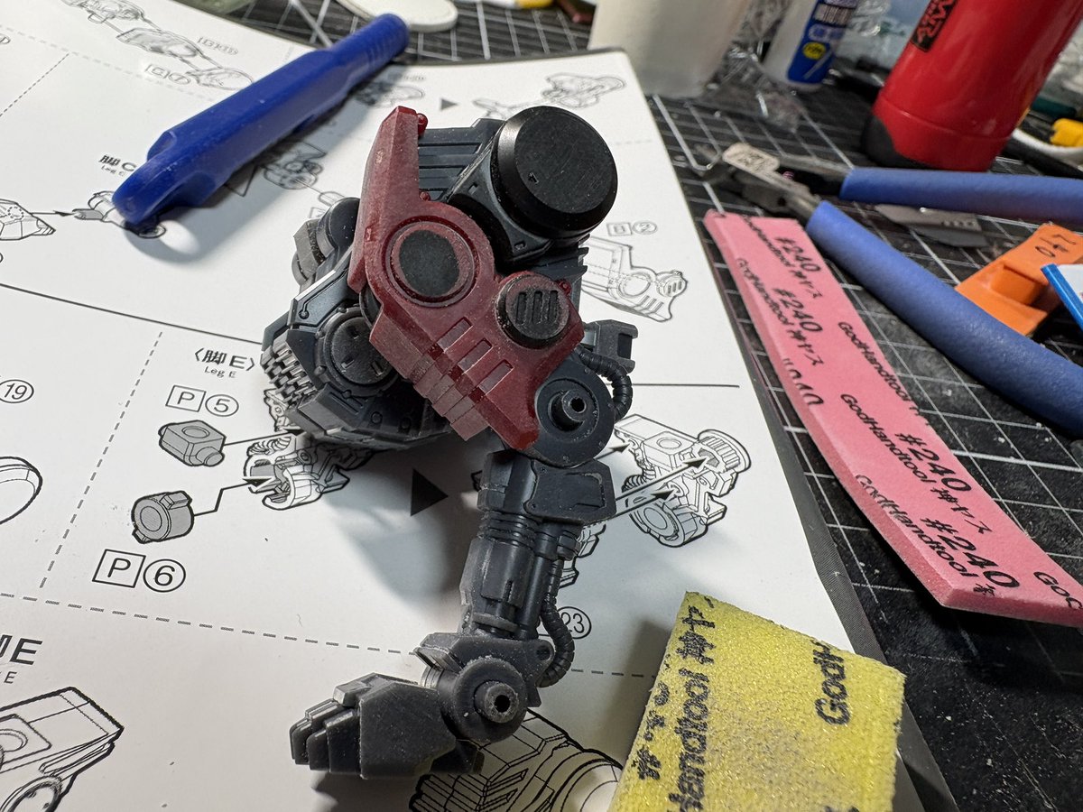 okura_modeling's tweet image. #毎日模型生活2025
#zoids
#ゾイド
12/2
リアライズ　コマンドウルフ　アーバイン
脚の制作に入ります。