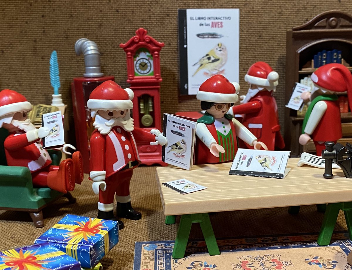 El equipo de Playmobil Santa ya tiene claro cuál es el regalo ideal para despertar la curiosidad estas Navidades: "El libro interactivo de las aves" 🐦
Una joya para todas las edades de David Perpiñan y <a href="/serrotocap/">Paco Torres</a> 
¡Disponible ya en Amazon (Papel y Kindle)! . 🎄🎅🏼📚