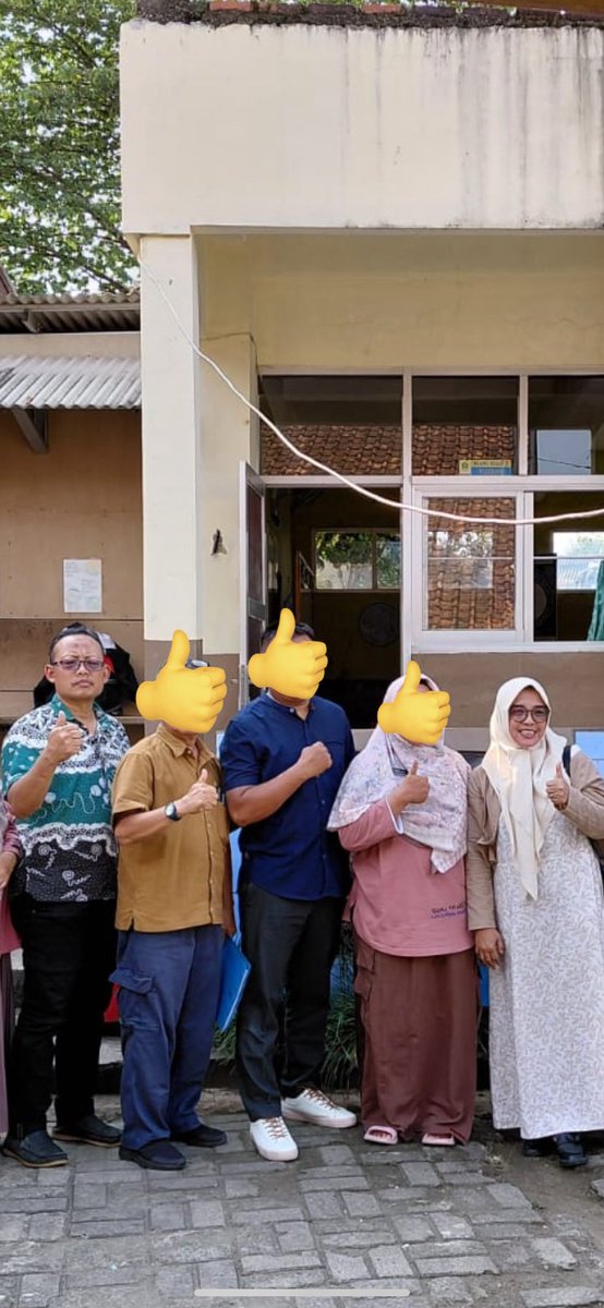 sugarplumply's tweet image. PLS HELP‼️

Gue udah muak, cape, jijik.

Bapak gue selingkuh &amp;amp; nikah siri sama rekan kerjanya sendiri sesama ASN.

Ini muka bapak gue dan si pelakor. Kalo mau silaturahmi kalian bisa ke nomor di bawah:

Dr. Sudarno, S.Pd, M.Pd: 0856-9250-0383
Sani Handayani, M.Pd: 0859-5911-2532