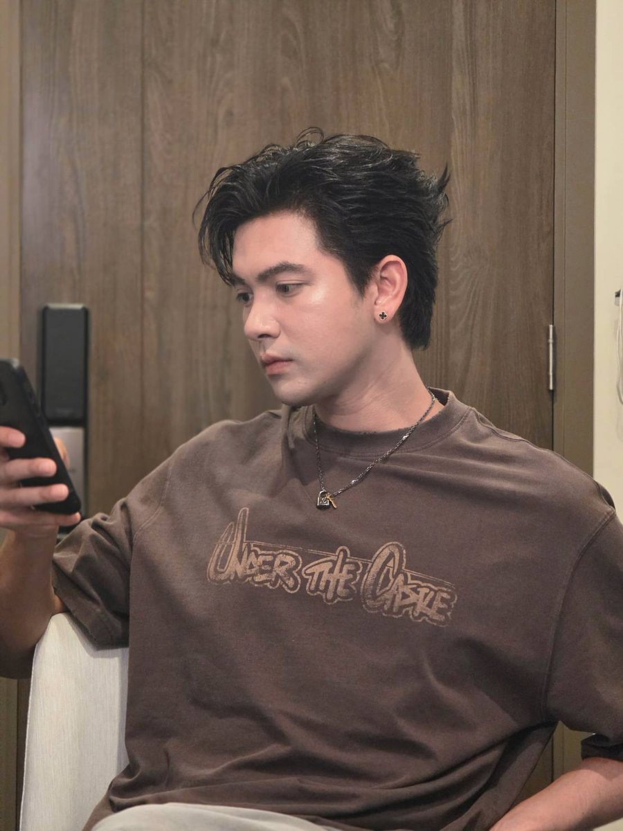 Noowaan6's tweet photo. @INNNEWS หล่อ เข้ม หน้าไทยแต่ดั้งแต่เดิม #เข้มหัสวีร์ https://t.co/wl4ru78zSt