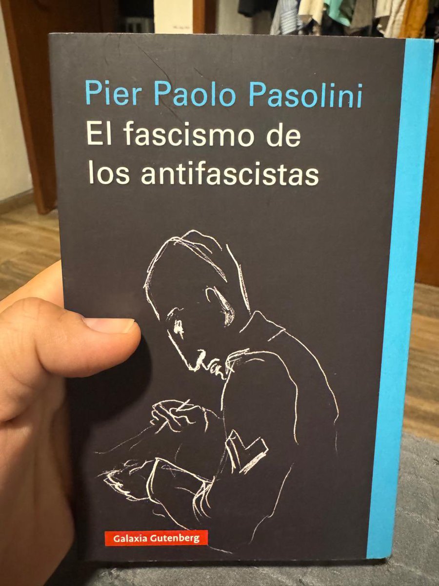 andreseliascom's tweet image. Lo que aprendí leyendo…

“El fascismo de los antifascistas” – Pier Paolo Pasolini

Pasolini plantea algo incómodo: hay formas de poder que se disfrazan de virtud. Y cuando el discurso se convierte en moral absoluta, el resultado no es libertad, sino obediencia.

El antifascismo…