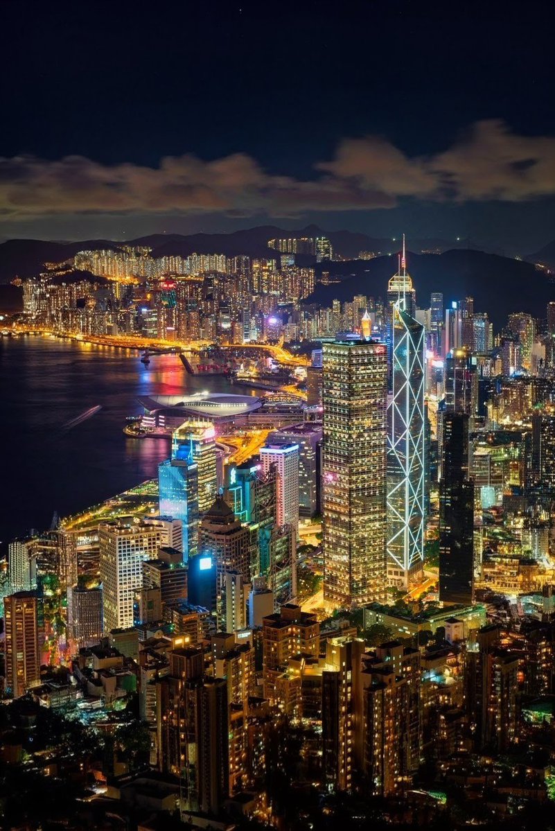 TheDataHubX's tweet image. Top 20 Most Luxurious Cities in the World

1. 🇦🇪 Dubai, UAE
2. 🇺🇸 Los Angeles, USA
3. 🇫🇷 Paris, France
4. 🇭🇰 Hong Kong
5. 🇸🇬 Singapore
6. 🇦🇺 Sydney, Australia
7. 🇺🇸 New York, USA
8. 🇯🇵 Tokyo, Japan
9. 🇨🇭 Geneva, Switzerland
10. 🇨🇭 Zurich, Switzerland
11. 🇯🇵 Osaka, Japan
12. 🇰🇷…