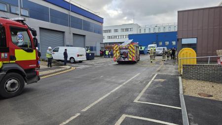 “Oxfordshire fire crews race to reported blaze at UK facility” The fire has allegedly broken out at the Rutherford Appleton Laboratory in Chilton.
oxfordmail.co.uk/news/25658692.…