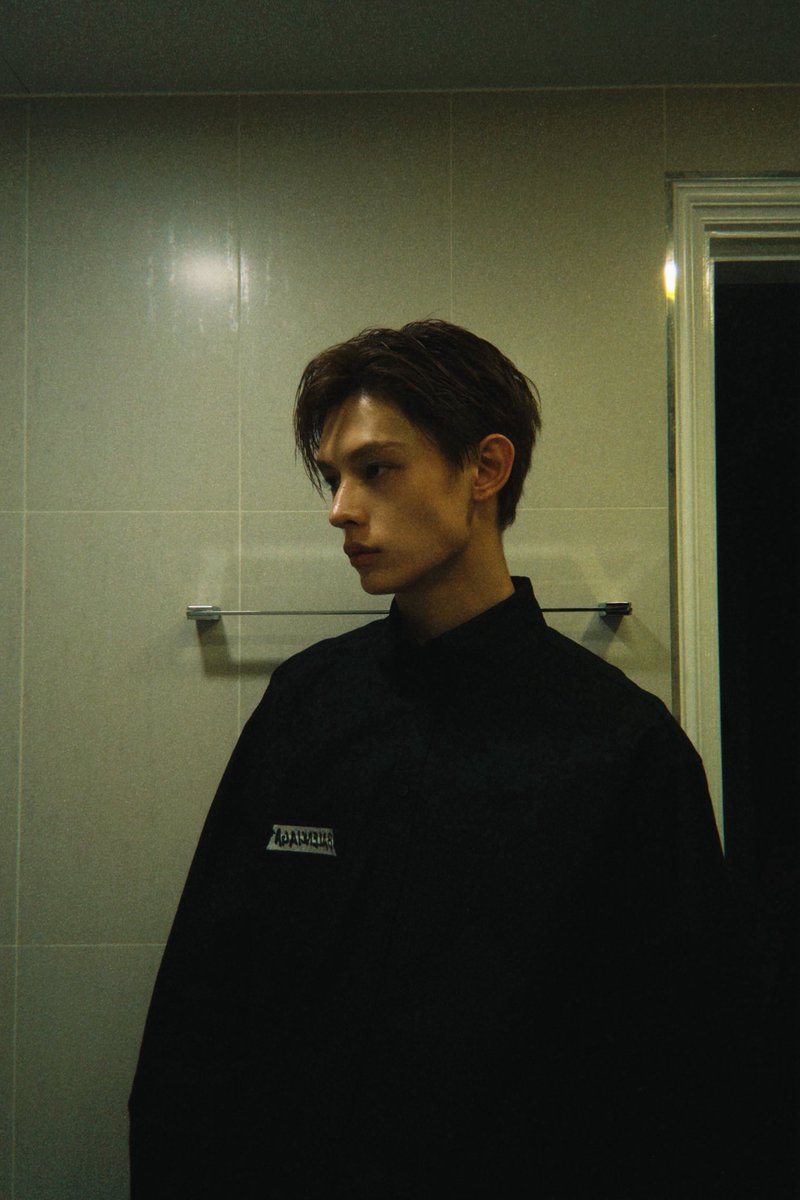 jamesnmoons's tweet image. THIS ICONIC GENRE OF JAMES’ PICS IS BACK