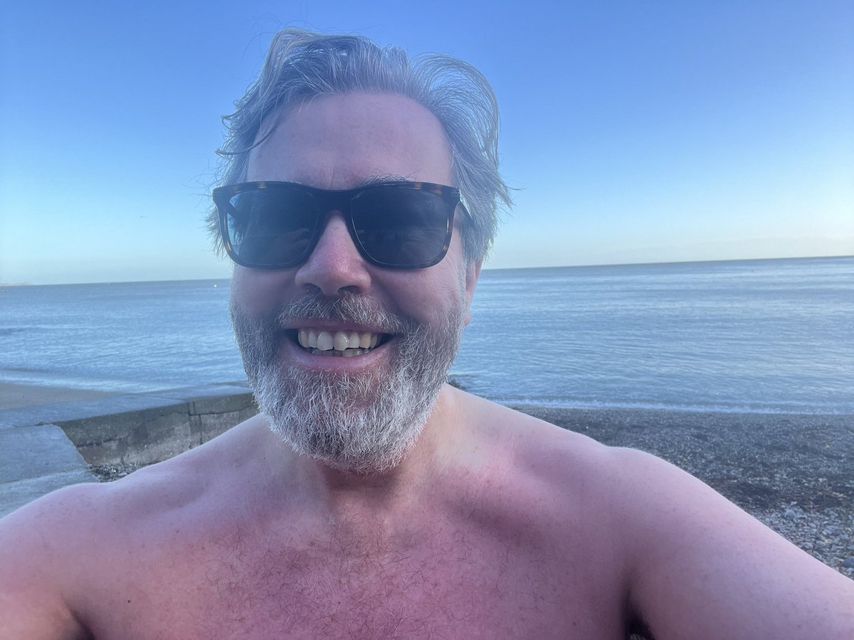 DunleavyBernard's tweet image. Swim 352/365…there were free lobster-tans on offer down at Balscadden Bay this morning! #AYearInTheDrink #365Swims #2ndDecember #BalscaddenBay #Howth #10MinuteSwim #87500mIn352Swims @outdoorswimming @LoveFingalDub