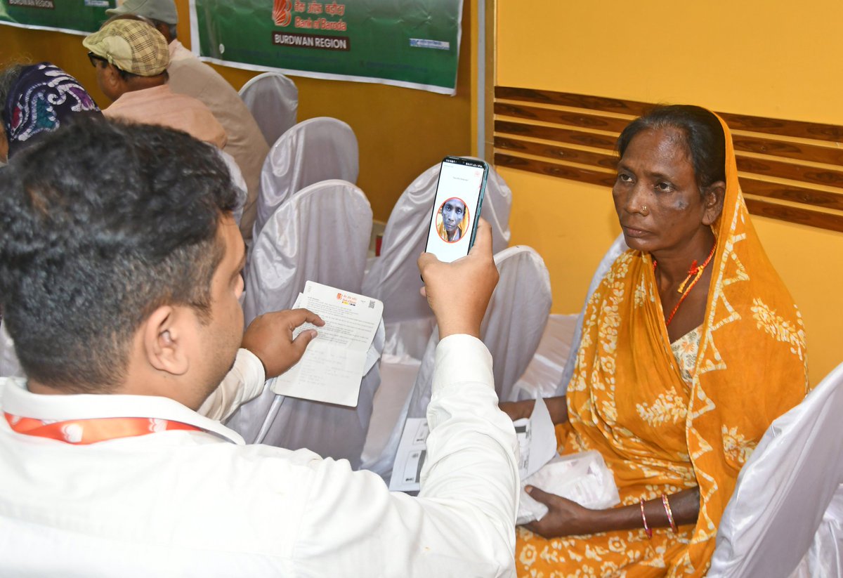 Indsamachar's tweet image. Unique Identification Authority of India (#UIDAI) recorded 231 crore Aadhaar authentication transactions in November, marking an 8.47% increase during the same period last year.

Ministry of Electronics &amp;amp; IT highlighted that this is indicative of the growing usage of #Aadhaar, as…