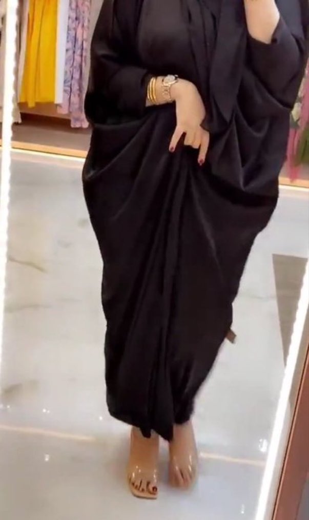 هل توافق على الزواج من مديرة بنك الراجحي عتيبية أرملة عقيم العمر 39 سنه !؟؟ 
واتس 0547588129