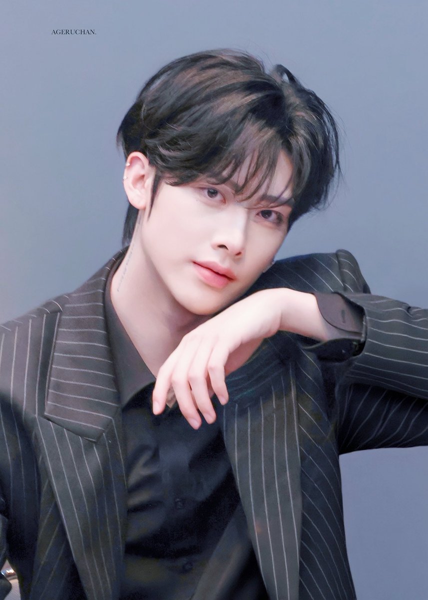 𝑨𝑮𝑬𝑹𝑼𝑪𝑯𝑨𝑵. tweet media