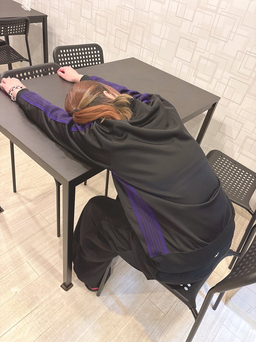 SASAMI_Kingdom's tweet photo. ハッピバースデートゥーミー
ハッピバースデートゥーミー
3日やけどな🙄

多くは語らない(｀・ω・´)
配信はもうちょい休む
楽しみに待ってて https://t.co/XwO2ZulEHK