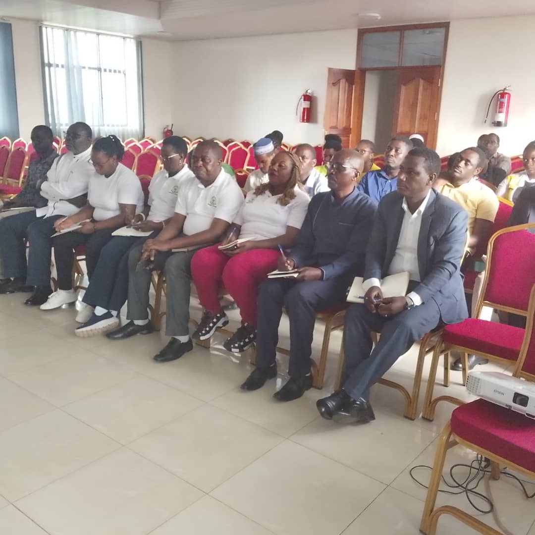 Muhangadis's tweet image. Uyu munsi, Abagize Inama Njyanama ya @Muhangadis  batangiye icyumweru cyahariwe Umujyanama n&apos;Umufatanyabikorwa bagamije kumenya ibibazo biri mu baturage no gutanga inama z&apos;uburyo bwo kubikemura no kurebera hamwe ishyirwamubikorwa ry&apos;imihigo y&apos;Umwaka wa 2025-2026.