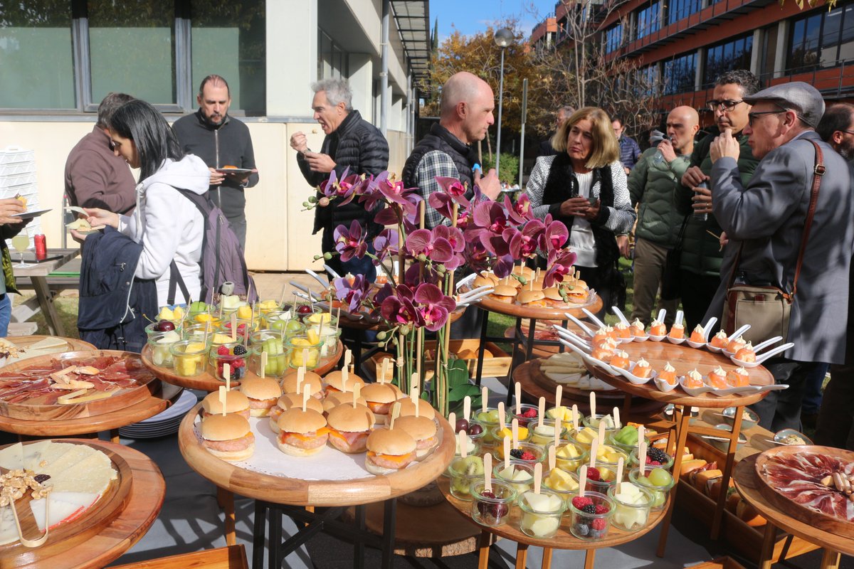 IFICorpuscular's tweet image. 📸 Acto de clausura de los Planes Complementarios de Astrofísica y Física de Altas Energías.

Gracias a las distinguidas autoridades, equipo directivo y personal investigador y técnico del @IFICorpuscular por acompañarnos en esta jornada.

🔗 indico.ific.uv.es/event/8305/