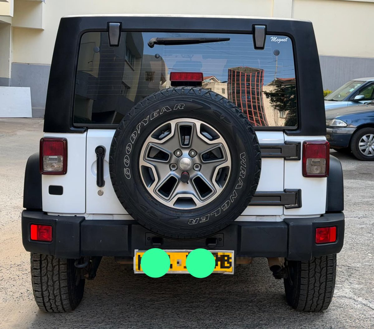 AmimoPhin's tweet image. 2014 JEEP WRANGLER RUBICON 
PRICE: KSHS 2,750,000
CALL WHATSAPP 0701450208 

Bought zero mileage
Current mileage 52k 
3600CC petrol engine (powerful) 
Electronic sway-bar, 
heavy duty axles and AT tyres.  
Leather interior
Complete Service history available 
📍 WESTLANDS