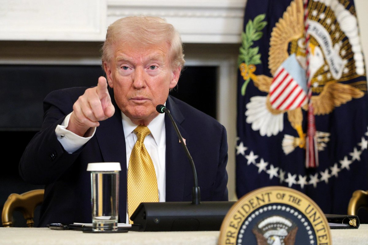 🚨 INVESTING : "Trump: Qualsiasi paese coinvolto nel traffico di droga verso gli Stati Uniti è soggetto ad attacco"