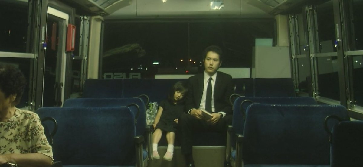 il____u's tweet image. تابعت فيلم «Bunny Drop» قصة الفيلم دافئة تتكلم عن "دايكيتشي" اللي قرر يعتني بالطفلة "رين" ابنة جده غير الشرعية بعد ما قرروا عائلته انهم يحطون الطفلة بدار رعاية ويتخلون عنها الفيلم جدًا ممتع ولطيف انصح فيه لو حابين تتابعون عمل هادئ وخفيف بدون احداث ثقيلة