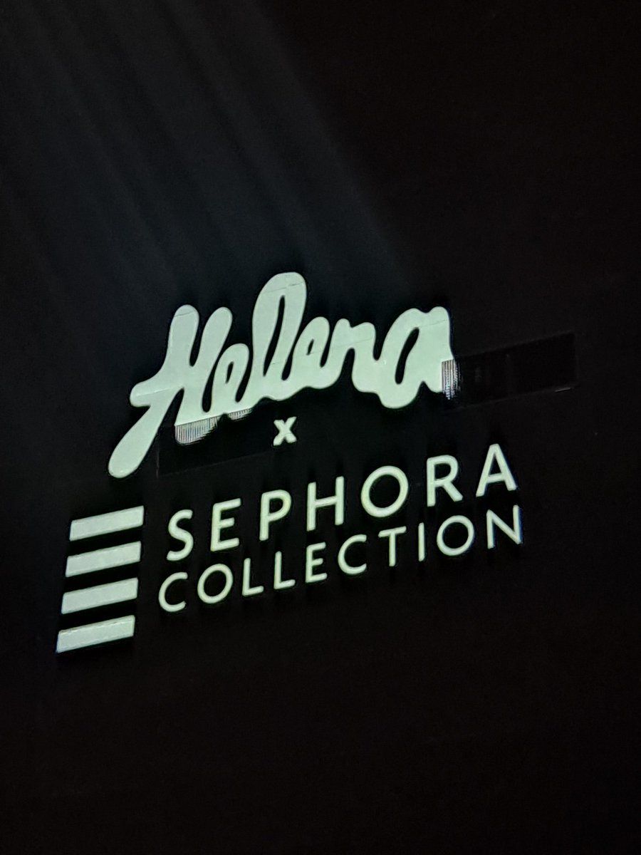 AuroreWell22553's tweet image. Est-ce qu’Helena y est pour quelque chose ? 🤔😜
J’aime le croire 🥰🤩 #HelenaBailly 
Une égérie toute trouvée pour Sephora Belgique #Sephora #Sephoracollection #SephoraBelgique