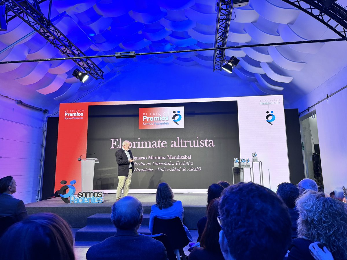 DrRaulCordoba's tweet image. Preciosa, emotiva e inspiradora la conferencia del 👨‍🏫 Prof. Ignacio Martínez Mendizabal sobre el “El Primate Altruista”. ¿Está el #altruismo y el #ayudar y #cuidar a los demás en nuestros genes 🧬?