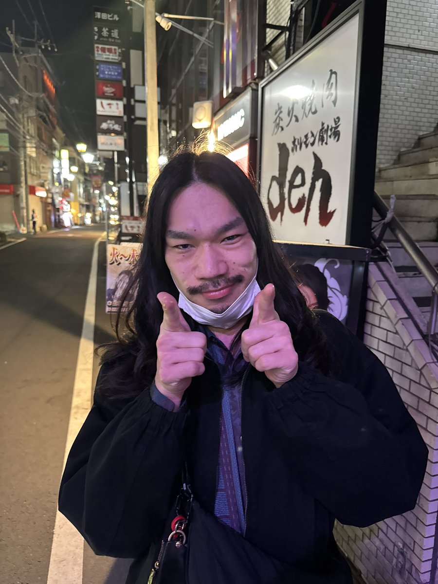 takahashigohan's tweet photo. この時間まで一緒にいてくれる人間はだいたいこんな顔してる https://t.co/17Z3PAchzM