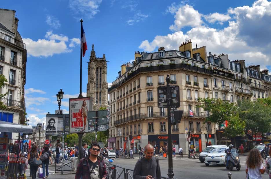 [libri ] 📕 La lunga notte di Parigi di Ruth Druart . Una commovente storia di amore e sacrificio ambientata a Parigi , Buona lettura ! #ExploreFrance