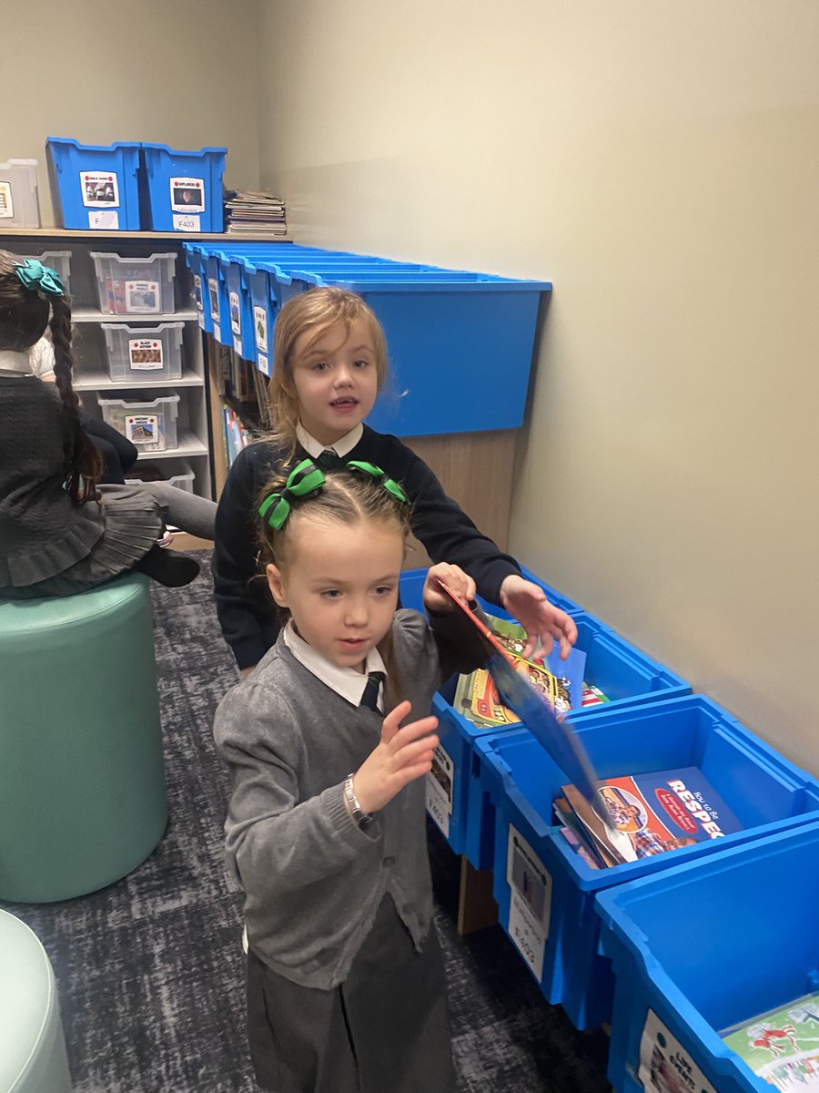 Look at that excited face 🐝 <a href="/LawmuirPS/">Lawmuir PS</a>