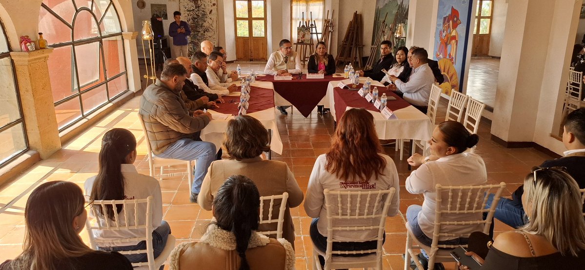 ASEH_Hgo's tweet image. La @ASEH_Hgo  inició la revisión de la Cuenta Pública 2024 en Nopala.
@jorvalverdeASEH ofreció apoyo para resolver dudas y evitar errores futuros. La Alcaldesa Diana Moreno Roa reafirmó su compromiso con la transparencia. #Nopala