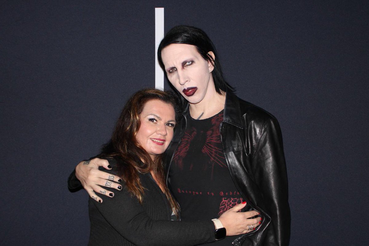 Disagio4all's tweet image. Siamo la coppia più bella del mondo… 🎵😆
#meetandgreet #marilynmanson