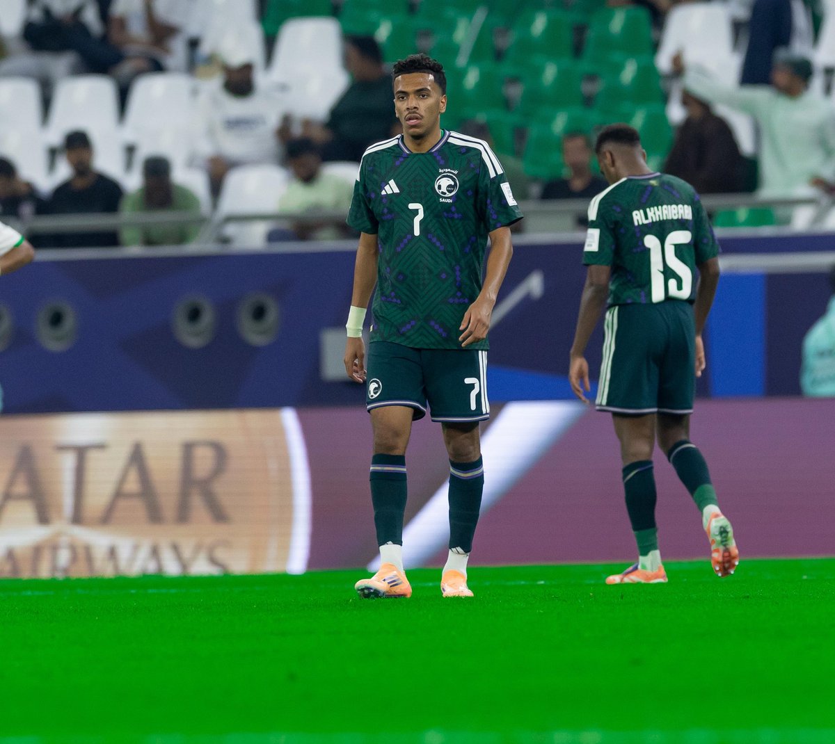 baraa_a7's tweet photo. يا حظ القادسية فيك 🔥
احنا موعودين بلاعب تاريخي الله يحميه من الاصابات وإن شاء الله قريبا نشوفك بافضل الاندية العالمية 💚💚 https://t.co/6tkppiz8a7