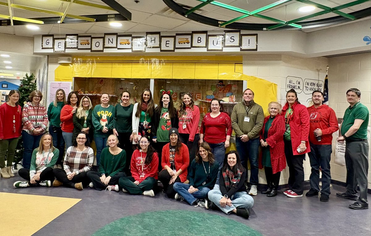 Day 2 Get in the Spirit: wear red and green #districtholidaychallenge <a href="/BarnegatSchools/">Dr. Brian Latwis</a> <a href="/itsahorbelthing/">Horbelt</a> <a href="/jennlane603/">Jen Lane</a>
