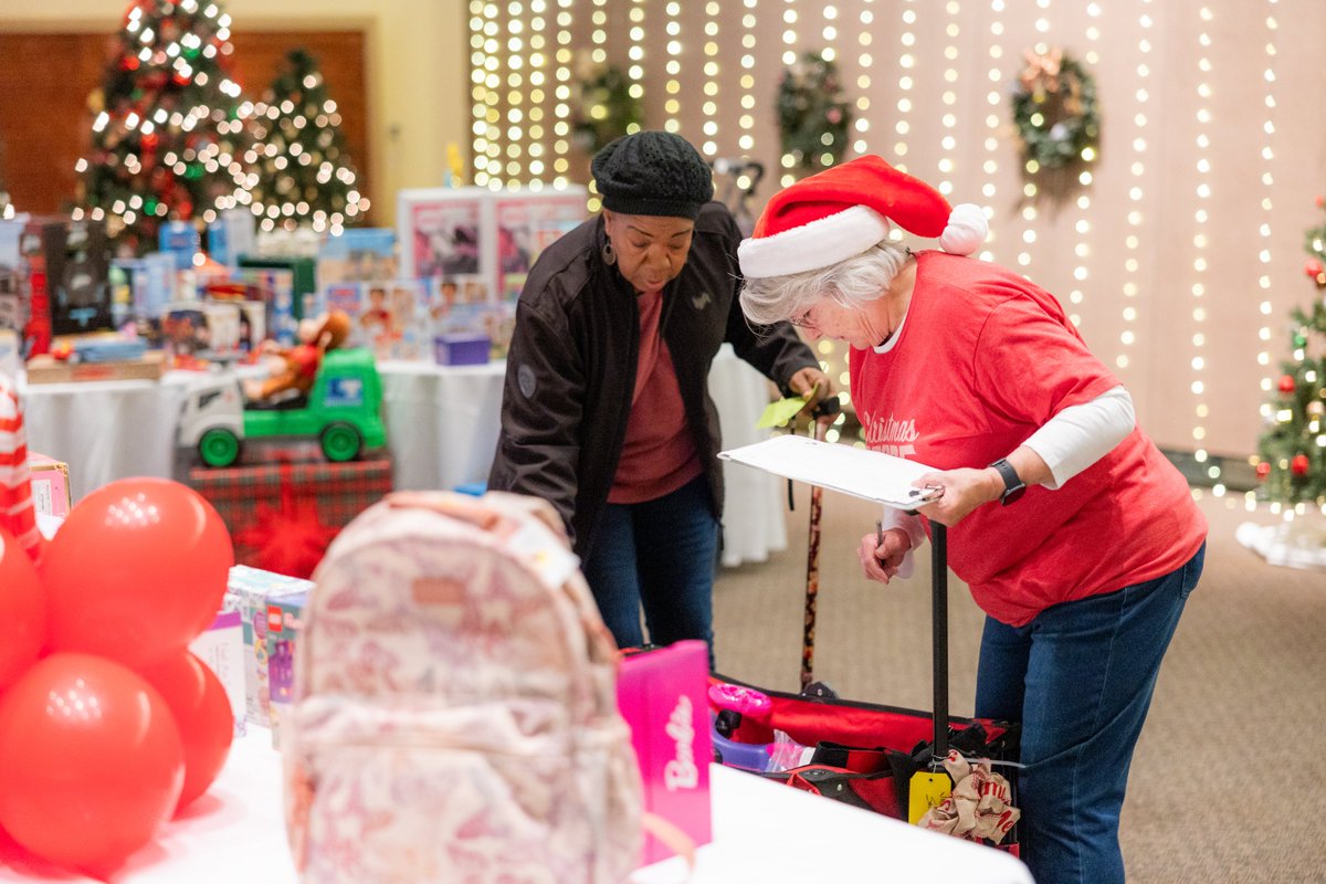 It’s Giving Tuesday! ⁠What better time to give to the Christmas Store? Help share the joy of the holiday season.
⁠newhopebc.org/event/christma…