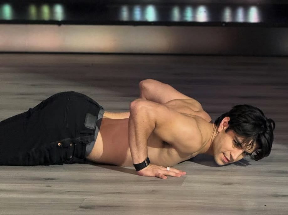 amrcury's tweet image. Aarón Mercury y su perro 👄