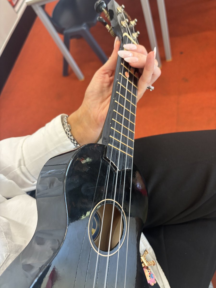 Joined in with Y2 Huddersfield class today. They loved learning the first thee chords on the ukulele 🎶🎵 #music #joy <a href="/DixonsMP/">Dixons Music Primary</a>
