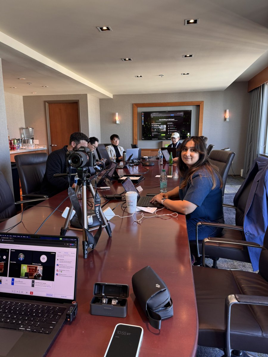 llm_wizard's tweet image. Getting ready for Nemotron Labs livestream!!!!

youtube.com/live/tqA8Klv3M…