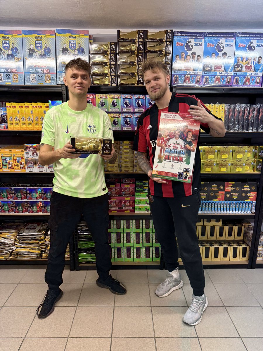 Właśnie zostaliśmy współwłaścicielami sklepu z kartami piłkarskimi XDDD