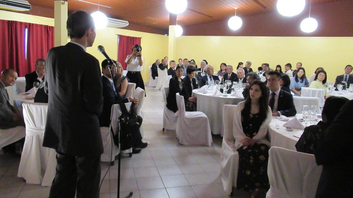 El embajador Hoshino compartió sus expectativas para esta nueva misión ✨ y pidió la colaboración de todos de cara al 140º aniversario de la inmigración japonesa en la Argentina, que se celebrará el año próximo.