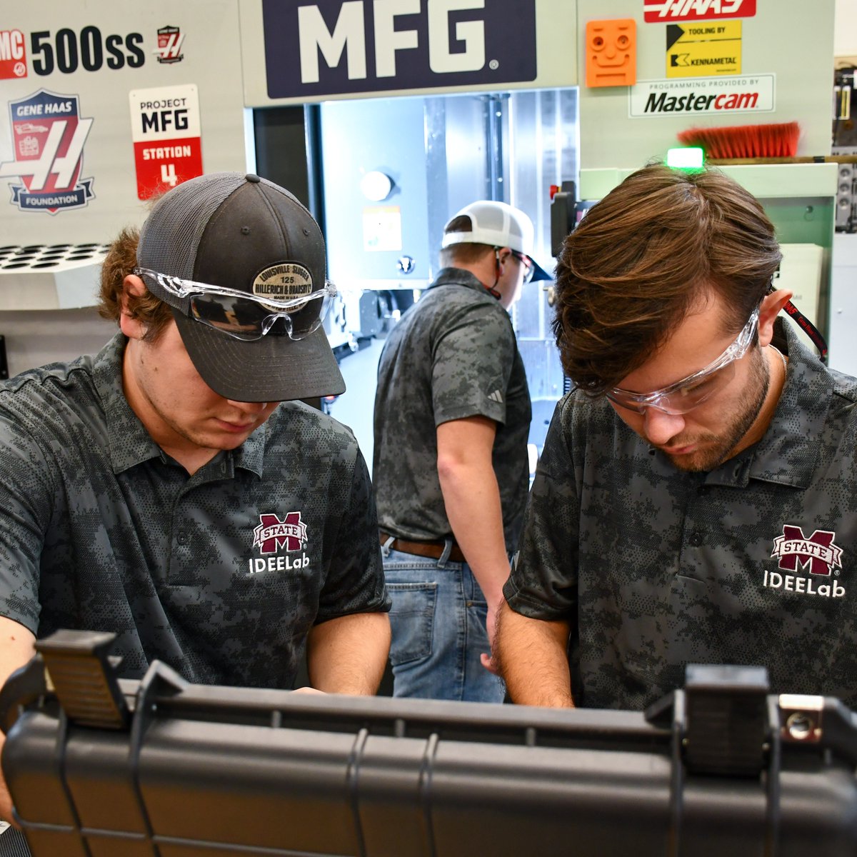 ProjectMfg's tweet image. Jingle bells… machining skills… 🎶

Our competitors keep the rhythm going all year long, and we’re so proud of everything they’ve accomplished in 2025!

#ProjectMFG #SkilledTrades #Manufacturing #Machining #CNC #HolidayCheer #MachiningLife #FutureMakers
